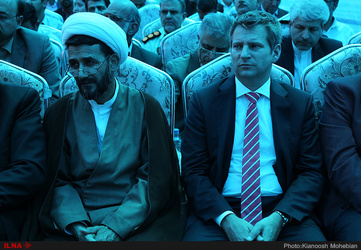 افتتاح بزرگترین نیروگاه خورشیدی ایران در کرمان