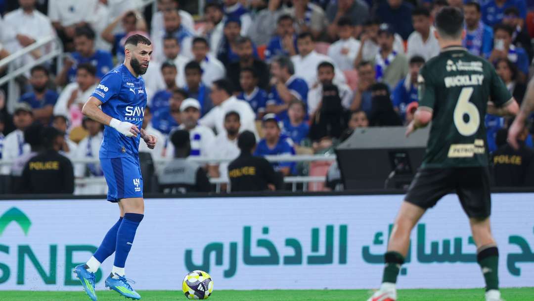 فتح جام پادشاهی با پیراهن الهلال