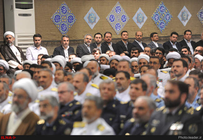 دیدار جمعی از فرماندهان و کارکنان ارتش با رهبرمعظم انقلاب اسلامی