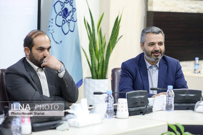 امضاء تفاهم‌نامه همکاری شهرداری مشهد با ذوب‌آهن اصفهان