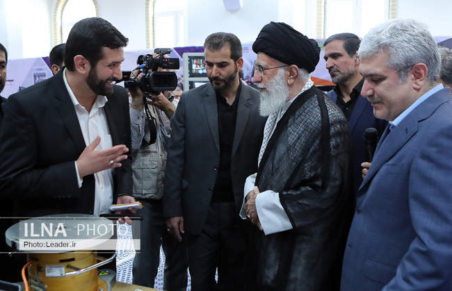 بازدید رهبر انقلاب از نمایشگاه شرکت‌های دانش‌بنیان و فناوری‌های ب