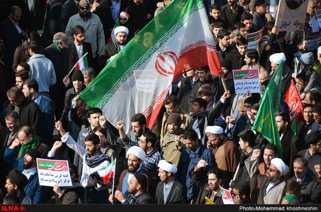 راهپیمایی مردم در محکومیت اغتشاشات اخیر - مشهد
