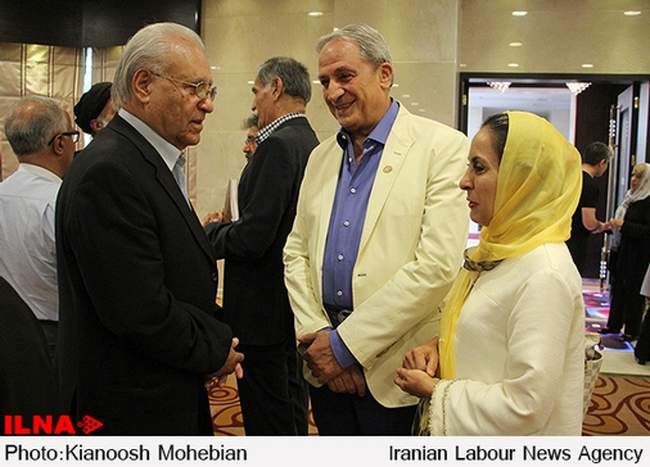 مراسم تقدیر از توران میرهادی و رونمایی از جلد پانزدهم فرهنگنامه کودک