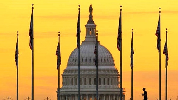 دموکرات‌ها در یک‌قدمی به دست گرفتن کنترل سنا