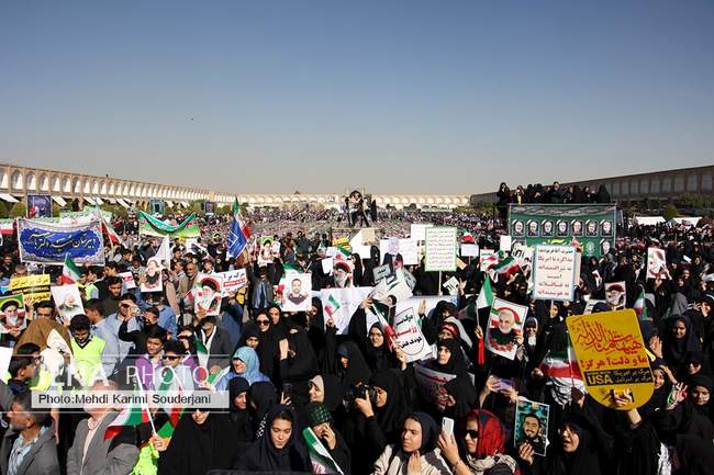 گرامیداشت روز 13 آبان در اصفهان