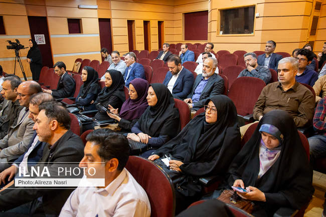 آئین بهره برداری از 10 طرح هوشمندسازی خدمات شهرداری قزوین