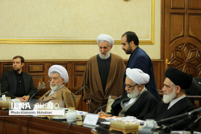 نشست رؤسای دادگستری ها و دادستان های مراکز استان با رئیس قوه قضاییه