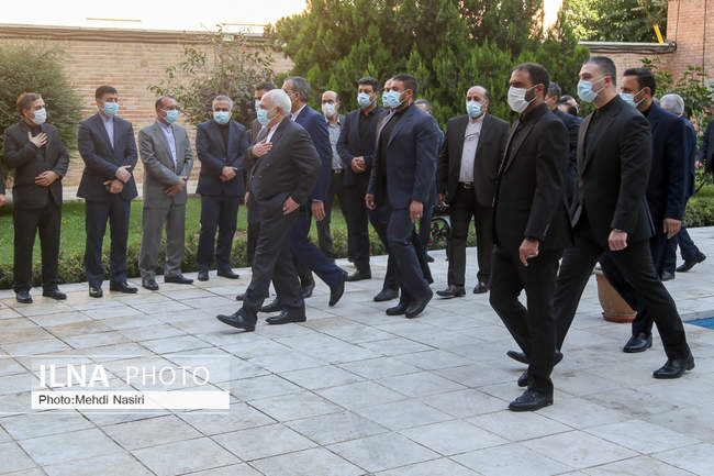 افتتاح « میز خدمت کنسولی» با حضور محمد جواد ظریف