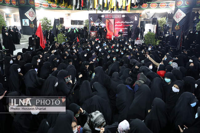 تدفین سه شهید گمنام در عرصه میدان شهدای مشهد