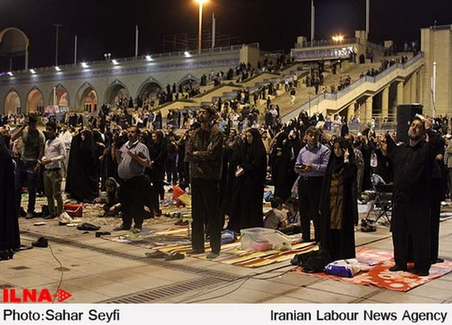 مراسم شب احیا در مصلی امام خمینی(ره)