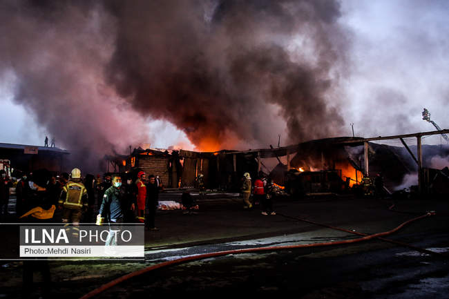 آتش‌سوزی در بارانداز ۱۲ هزار متری در شوش 