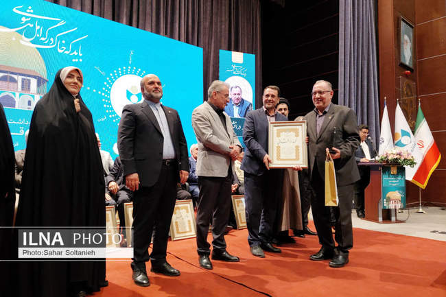 آئین نکوداشت نامداران فرهنگ و هنر قزوین