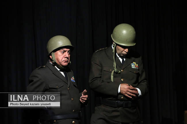 تئاتر «اولولری قویلایین»؛ پیام‌آور صلح روی صحنه تبریز