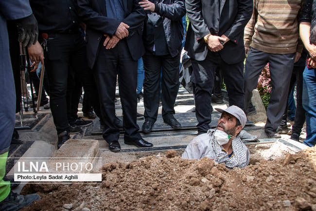 آیین تشییع و خاکسپاری پیکر مرحومه شهلا ناظریان 