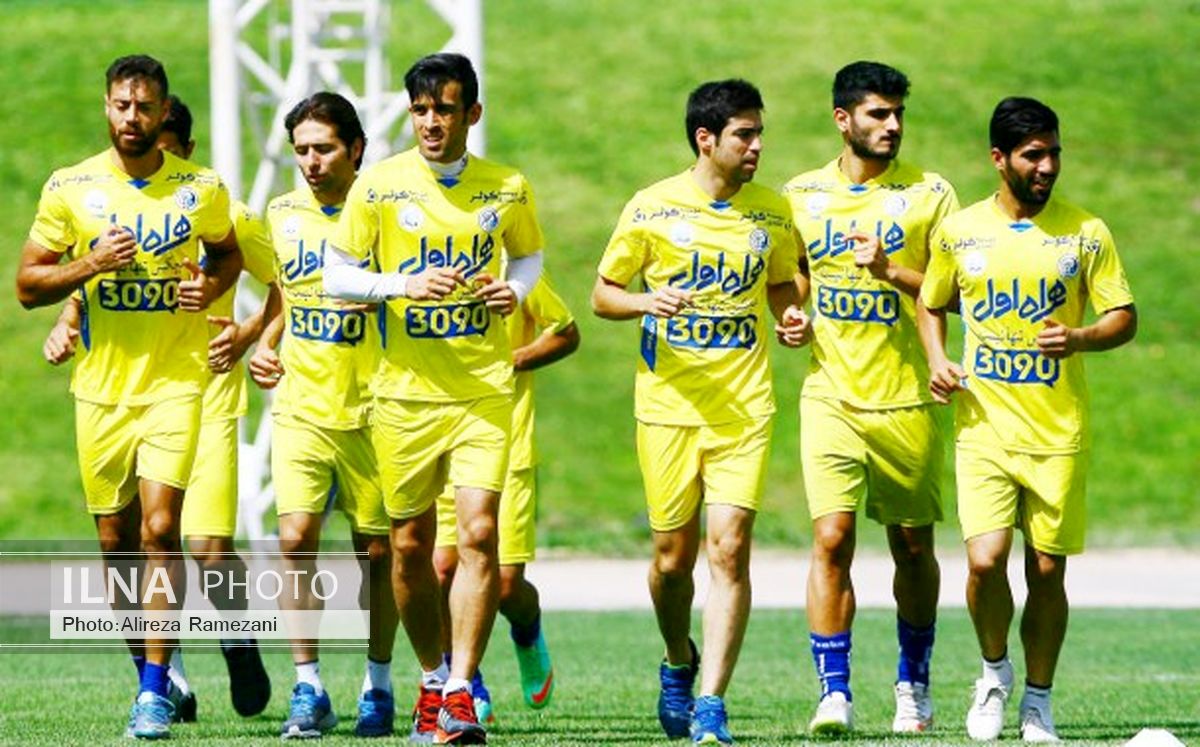 تمرین فردای استقلال تعطیل شد