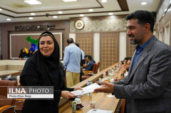 نشست خبری مدیرعامل شرکت شهرک‌های صنعتی قزوین به مناسبت روز خبرنگار