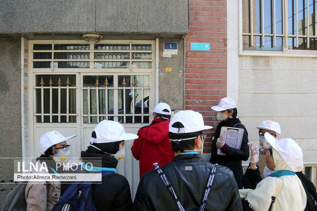 طرح آموزش و توزیع بسته های بهداشتی مقابله با ویروس کرونا توسط بنیاد س