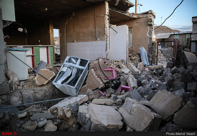 ازگله کرمانشاه در سومین روز پس از زلزله