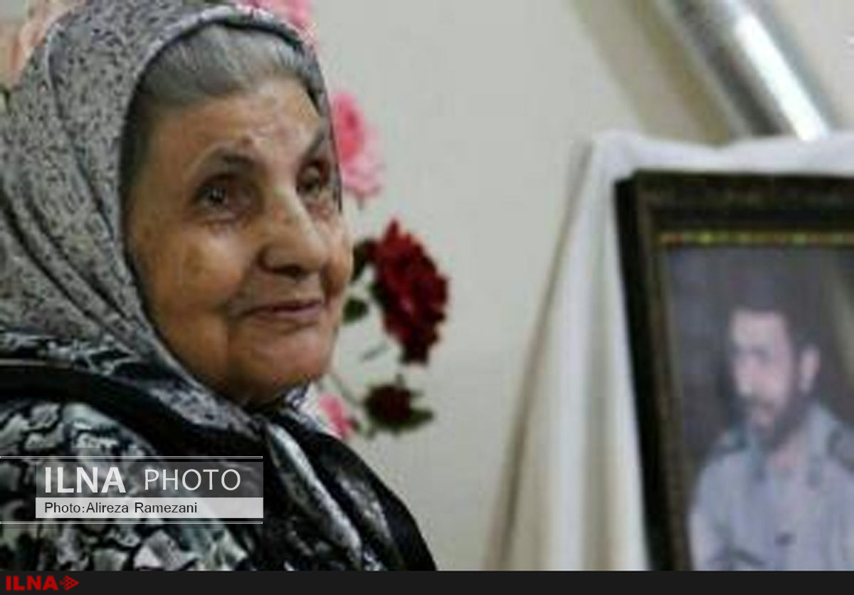 حجت‌الاسلام رئیسی درگذشت مادر شهید صیاد شیرازی را تسلیت گفت
