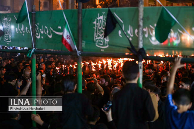 آیین مشعل گردانی دسته نجفی های مقیم قم