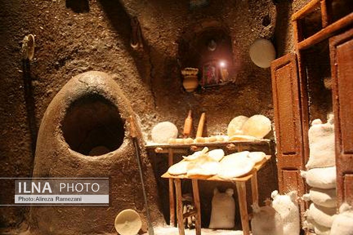 با نانوایی‌های  آزادپز  گرانفروش برخورد می‌شود