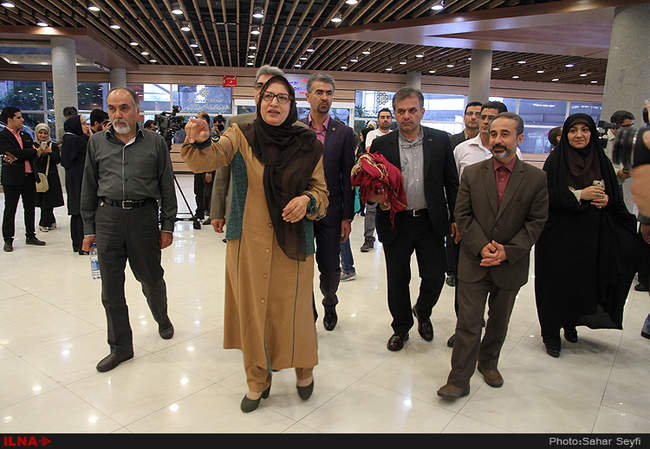 افتتاح نخستین نمایشگاه پوشاک مدارس