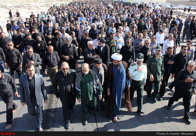 تشییع همرزم شهید چمران بر دستان عاشقان حسینی 