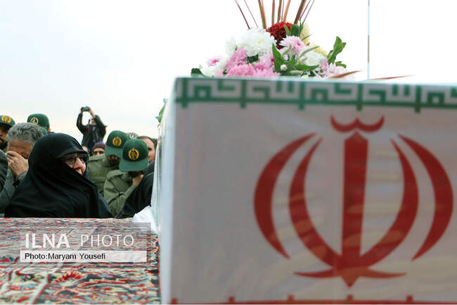 تشییع ۵ شهید گمنام دوران دفاع مقدس در تبریز