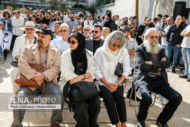 مراسم تشییع پیکر ناصر تقوایی