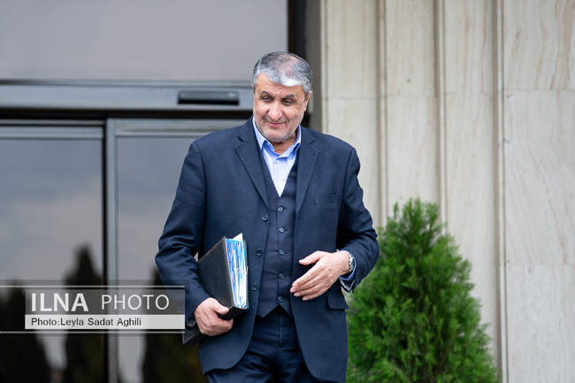 حاشیه جلسه هیات دولت - ۷ آذر