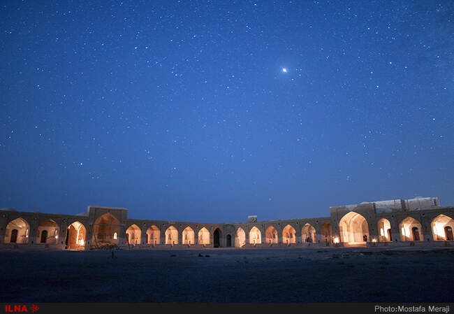 نماهای شبانه کاروانسرای ساسانی دیرگچین