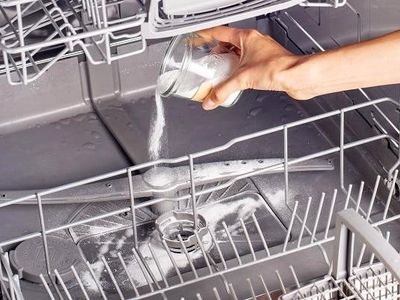 راهنمای جرم گیری و ضدعفونی کردن ماشین ظرفشویی