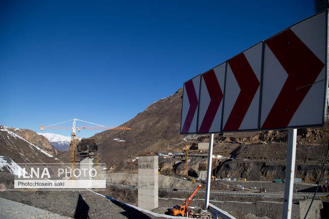 بازدید رئیس بنیاد مستضعفان از فاز ۳ آزادراه تهران شمال