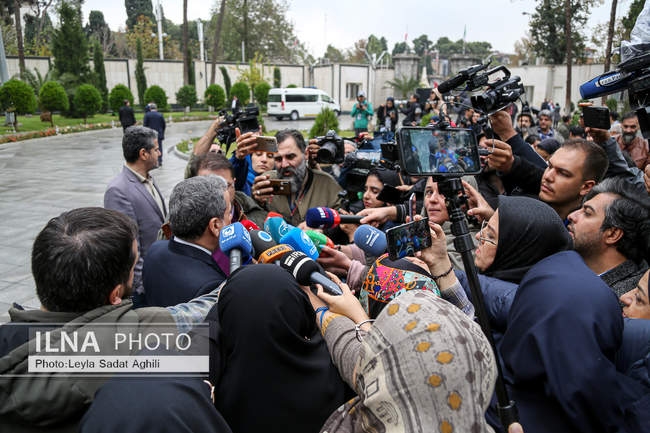 حاشیه جلسه هیات دولت - ۲۳ آبان
