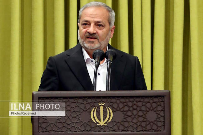 دیدار هزاران نفر از معلمان سراسر کشور با رهبر انقلاب