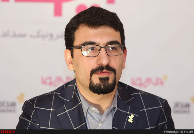 دکتر داودیان معاون توسعه کسب‌وکار شرکت سداد