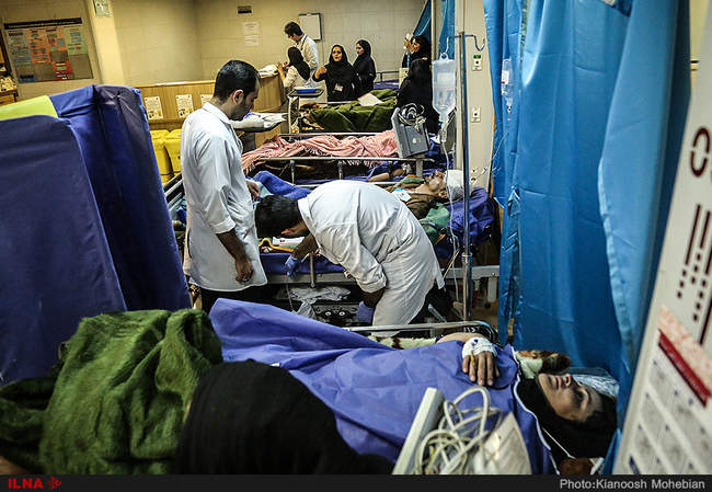 گزارش تصویری ایلنا از مصدومان زلزله غرب ایران در بیمارستان‌های تهرا
