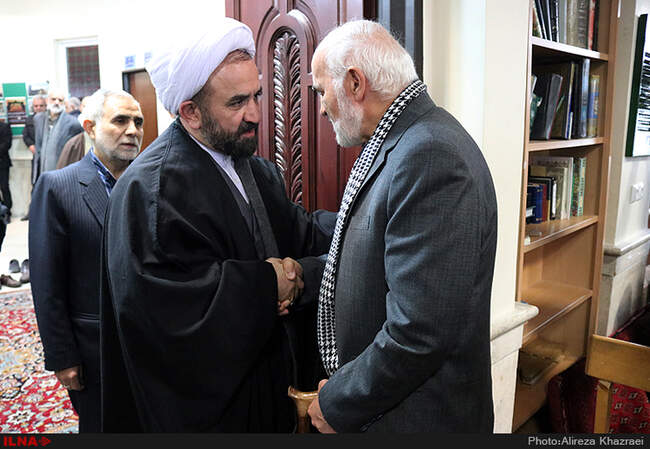مراسم تشییع محمد توکلی فرزند دکتر احمد توکلی