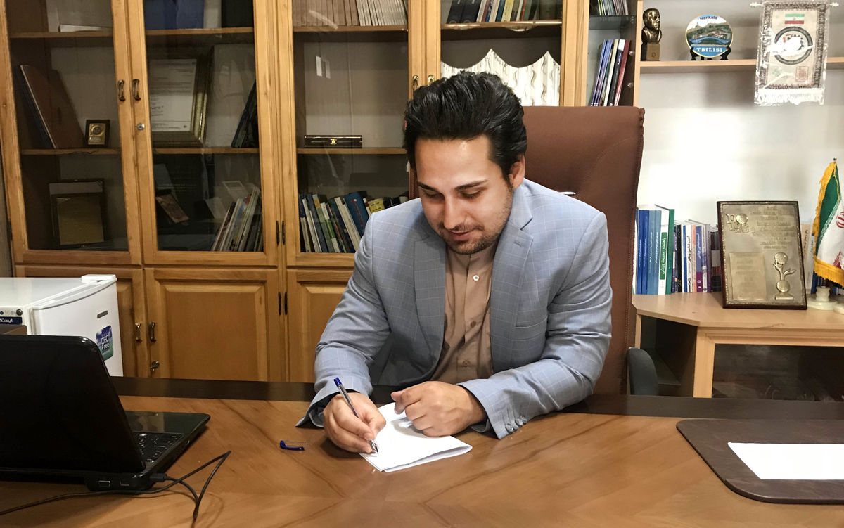 ورزشکارانی با مرام پوریا، بالباس کار و تلاش
