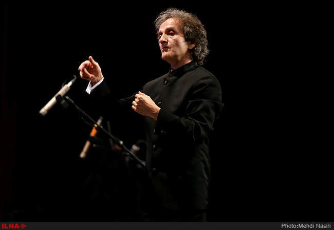 ارکستر سازهای زهی به رهبری شهراد روحانی