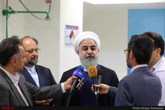 گزارش تصویری بازدید رئیس‌جمهور از شرکت داروسازی تهران شیمی