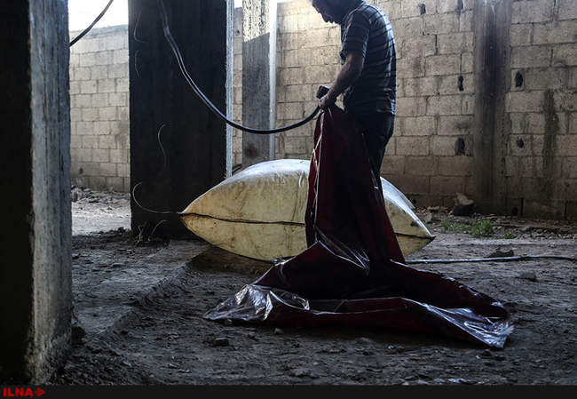 شهروندان محاصره شده سوری چگونه با مشکل کمبود سوخت، دست و پنجه نرم می