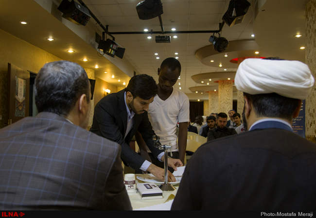 جلسه توجیهی و تعیین قرعه متسابقین اولین دوره مسابقات بین المللی قرآن