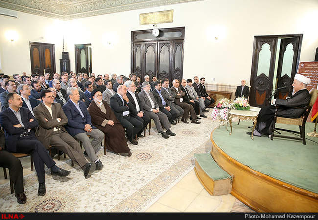 دیدار رئیس، معاونین و جمعی از مدیران سازمان تأمین اجتماعی با آیت الل