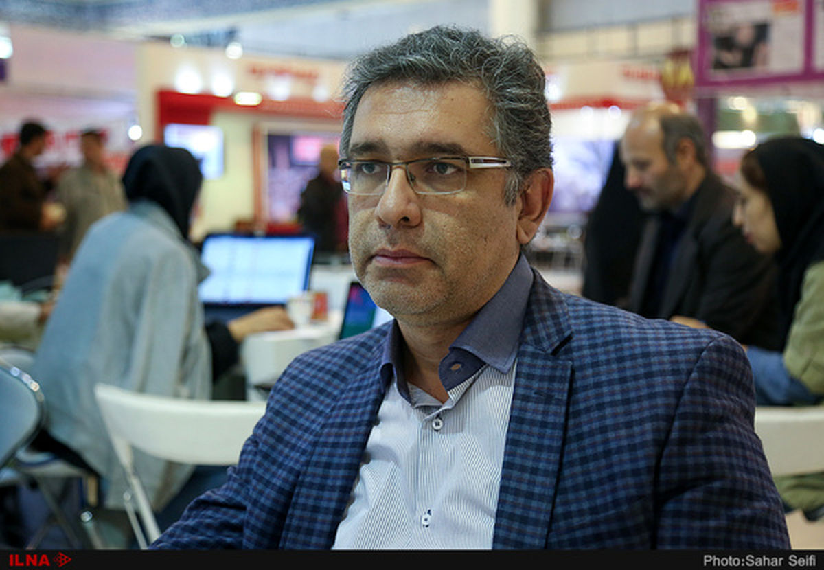کاخ‌سفید پس از انتشار کتاب بولتون از او شکایت می‌کند/ دعوای سیاسی، عطش عمومی برای خواندن کتاب را افزایش داد/ اطلاعات کتاب، تاثیری بر رای ترامپ ندارد