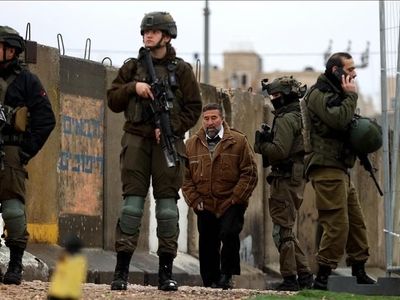 بازداشت ۱۴ فلسطینی به دست اشغالگران صهیونیست