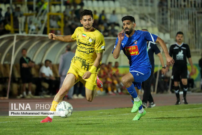 دیدارتیم های فوتبال فجرشهیدسپاسی و داماش گیلان