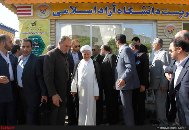 بازدید آیت الله هاشمی رفسنجانی از چند طرح در دانشگاه آزاد اسلامی واحد مشهد 