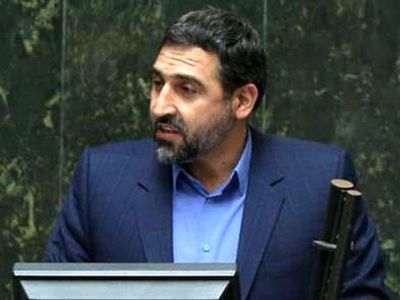 آقای ضرغامی در برنامه‌اش حتی نیم نگاهی هم به مناطق محروم نداشته است