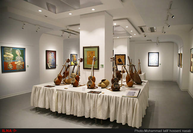 افتتاح نمایشگاه آثار هنرمندان کردستان